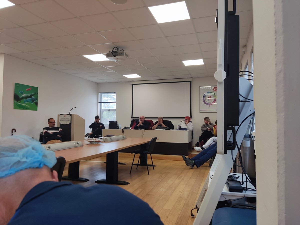 Illuminista71's tweet photo. Assemblea sindacale.
Primi approcci per una nuova piattaforma per il rinnovo del CCNL
#CgilFlai 
#Cgil
#Uil
#Cisl
#Uila https://t.co/dx0Ug8LQ1F