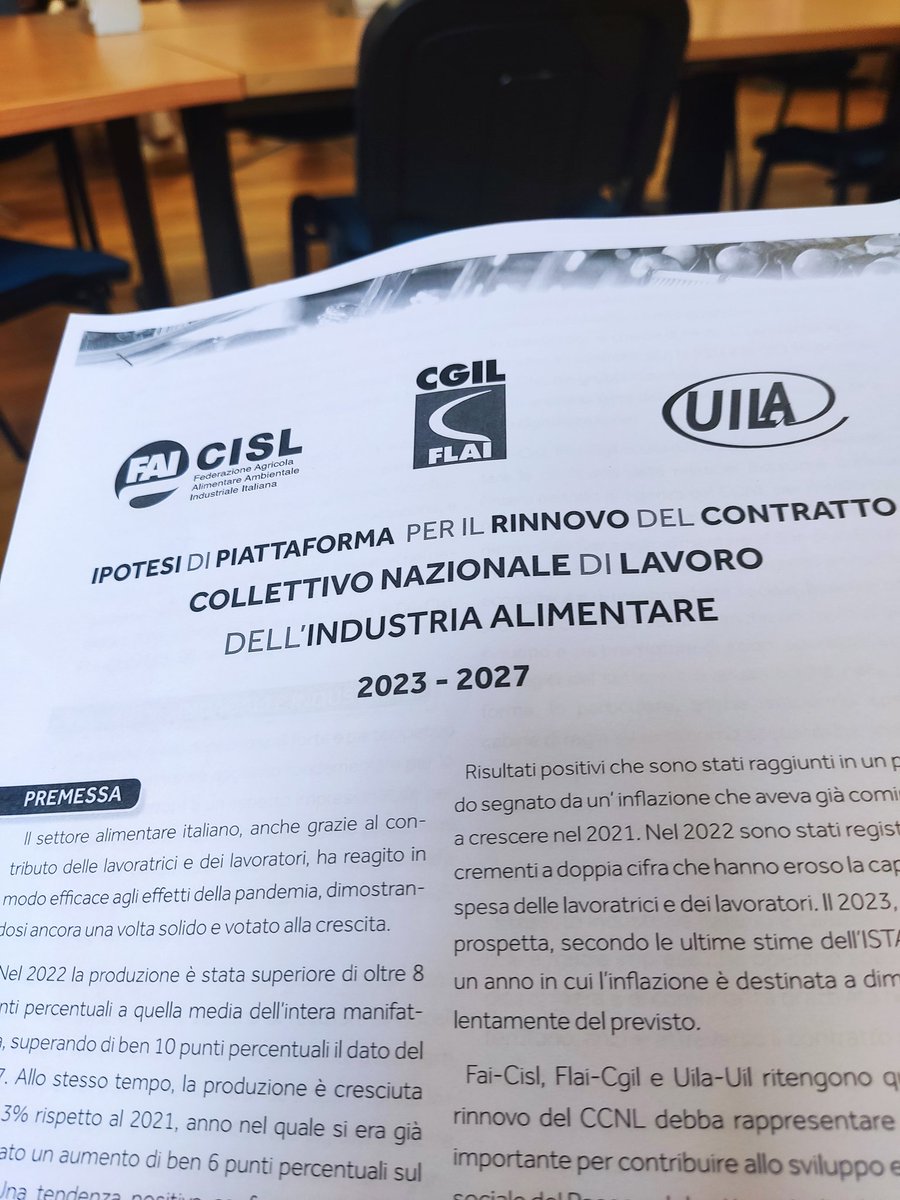 Illuminista71's tweet photo. Assemblea sindacale.
Primi approcci per una nuova piattaforma per il rinnovo del CCNL
#CgilFlai 
#Cgil
#Uil
#Cisl
#Uila https://t.co/dx0Ug8LQ1F