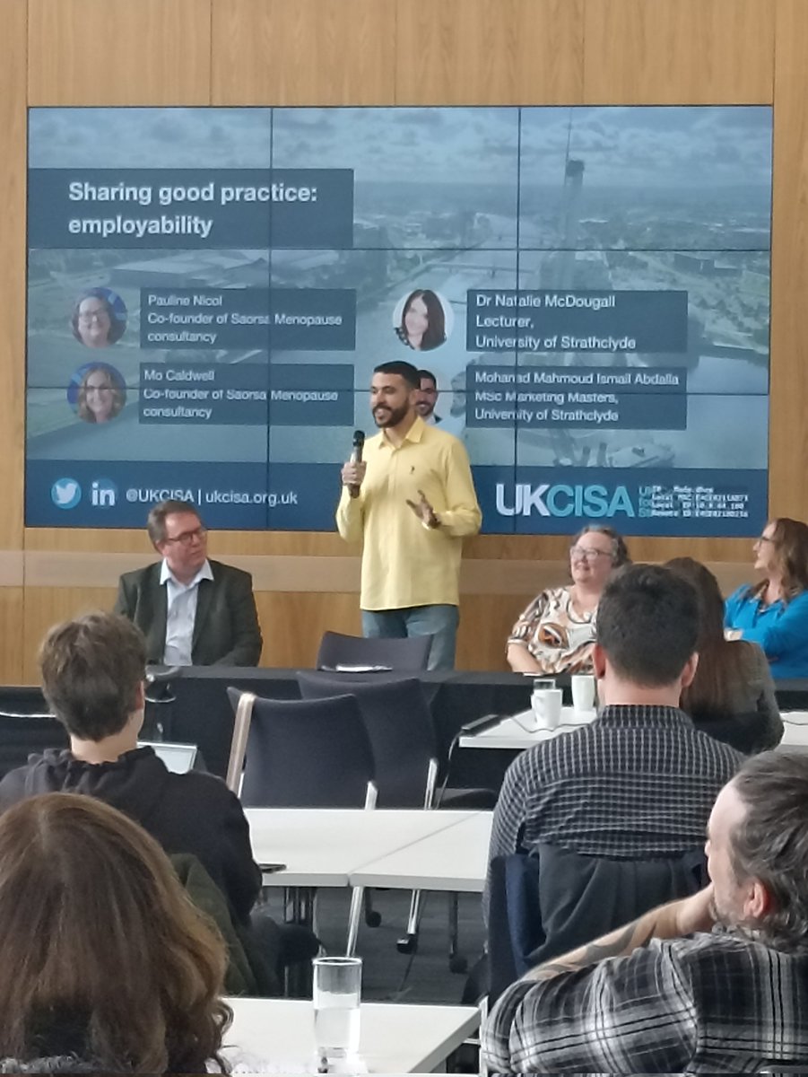 UKCISA's tweet image. 🗣️"We're using the theory we studied in class to help local businesses." 

Mohamad, a master's student shares his experience of moving to the UK, working with other international students and his participation in Marketing Works.

#UKCISA #MemberEvent