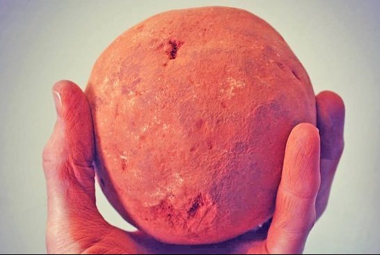 pigmentrevealed's tweet photo. What is the allure of ochre? Why have so many cultures throughout history used it for art, medicine and ritual? 20 May, 9pm (SAST), join Heidi Gustafson &amp; @TammyReynKiss as they share insights on ochre, &amp; discuss the themes, poetry and images from Heidi’s new book “Book of Earth” https://t.co/G9Q2mHz6Zv