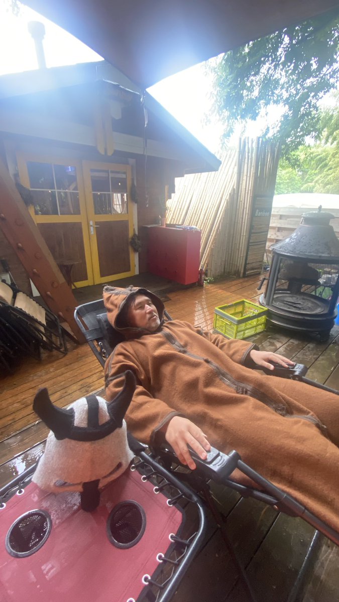 sambo_saun's tweet photo. 本日、サンボサウンチームでサウナのホスピタリティを学びに大宮にあるサウナパークへ研修にいきました！

最高の整いのためのホスピタリティが詰まった素晴らしい場所でした

@peachmooncamp https://t.co/UKkB2IwMAX