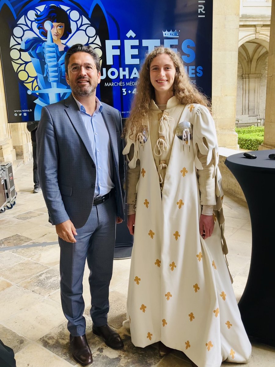 ArnaudRobinet's tweet image. Rendez-vous les 3 et 4 juin prochains pour découvrir la nouvelle édition des #FêtesJohanniques ! Mélissane Damen-Joyeux, qui incarnera Jeanne d’Arc, et Christophe Dargère de l’@HistoireVivante étaient à mes côtés pour présenter la programmation 2023.