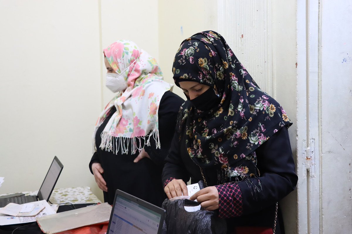 PARDLebanon's tweet photo. In partnership with @mccpeace and Funded by @Foodgrains, 3,500 food vouchers are distributed by PARD for refugees living in the gatherings of Al Daouk, Said Ghawwash, Sabra,  Maashouk, Jal Al Baher, Qasmieh, Wasta, Kfarbadda and Jimjeem, and Al Aitanieh. https://t.co/8m0tIJi6Hg