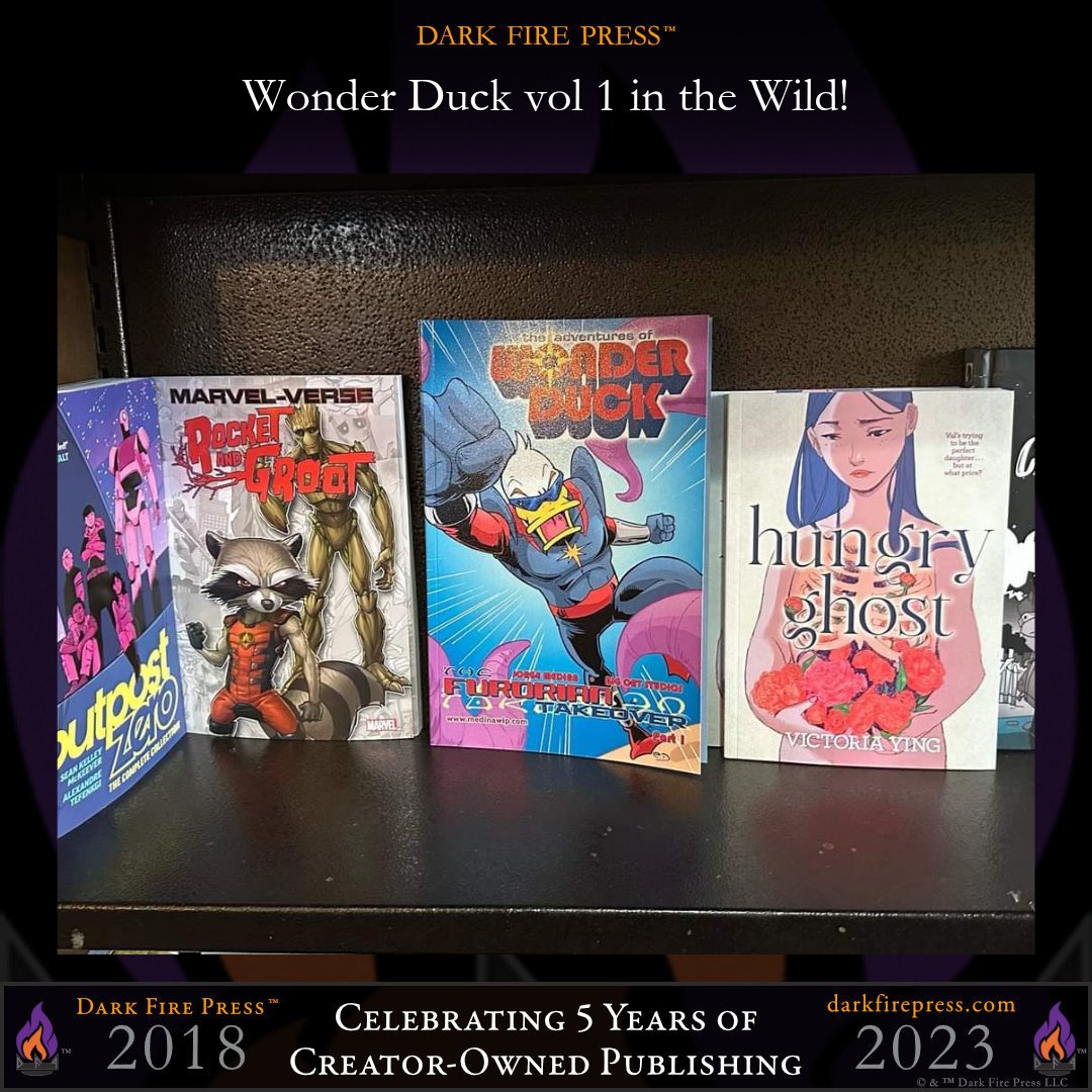 Thanks to our distributor, @ComicsMain, you can now find Wonder Duck in stores in Oregon! Other states and titles to come. These copies are at @cosmicmonkey.

#publisher #publishing #DarkFirePress #books #comics #WonderDuck #scifi #syfy #action #adventure #AllAges