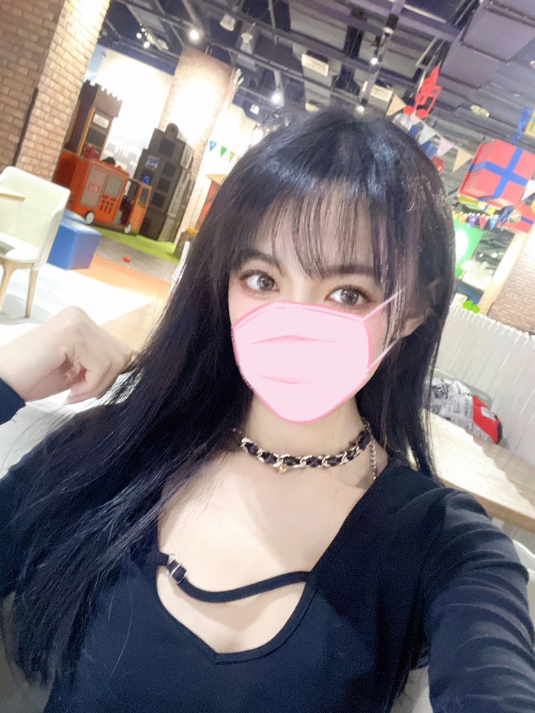 A766uu's tweet photo. 考驾照一定要趁年轻，不然年纪大了再去挨骂真的很没面子。 https://t.co/aiabpZMrkE