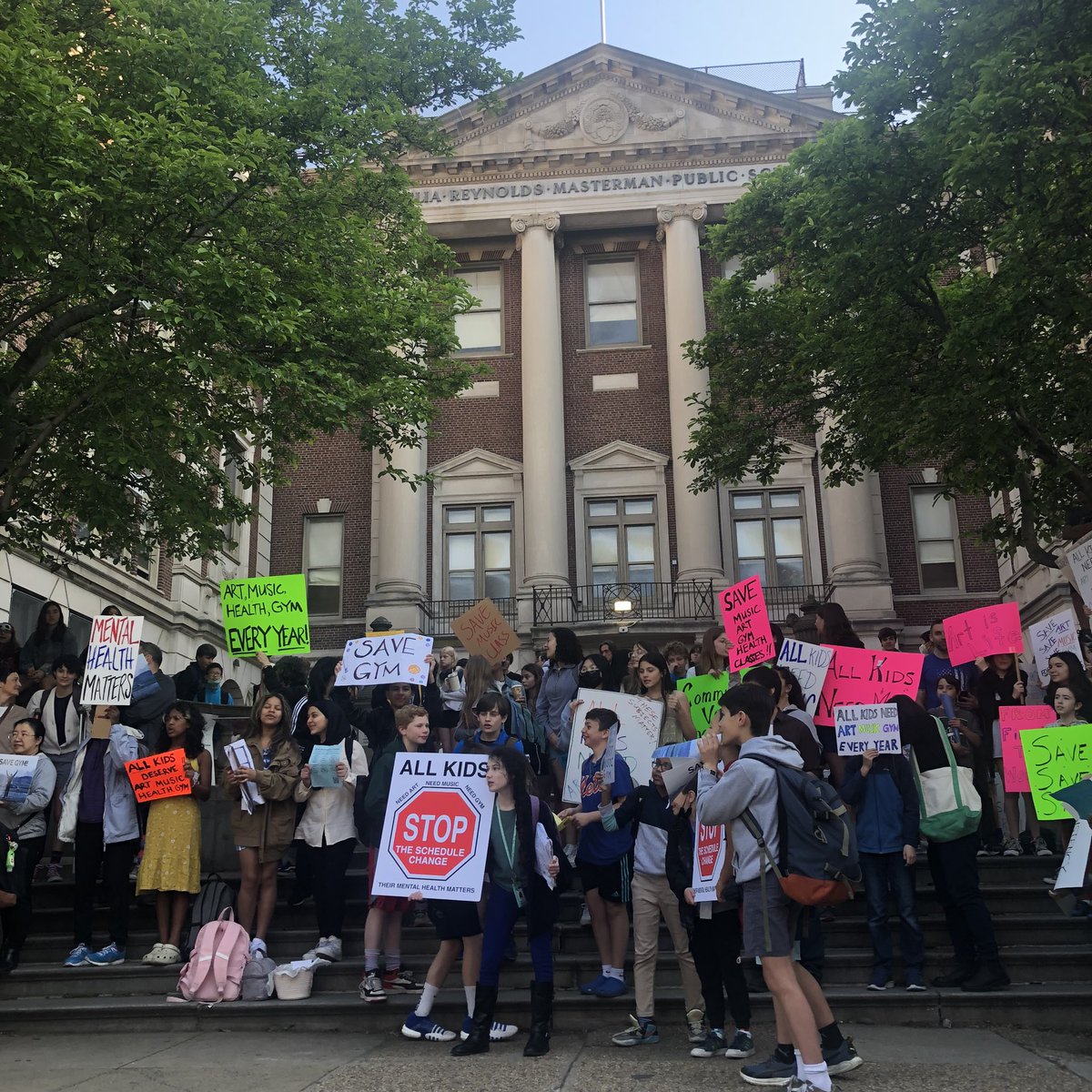 amandasoskin's tweet photo. โAll kids need Art, need Music, need Gymโ say it again!!! #stopthechange Protest at #Masterman. Preserve our kids specials. #middleschool https://t.co/0rEkL3XGjE
