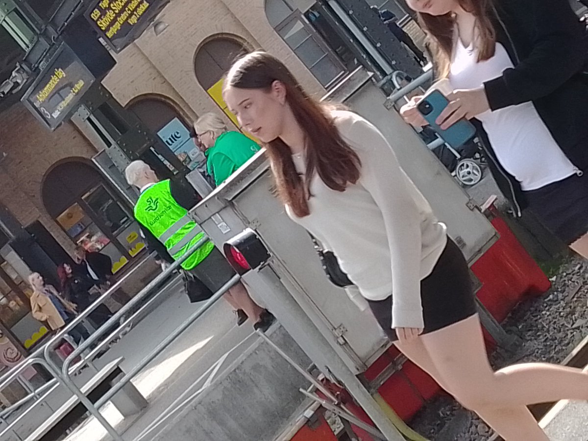 AlkaIvanov12's tweet image. #Train #TrainControl #ControlToDay #instruction #instructor #TrainInstructor #instructor5 
#specColorFree - #девчёнкиВделе
#БольшиеПроблемы не нужны.
#BoldersControl #offCia #Вокзал