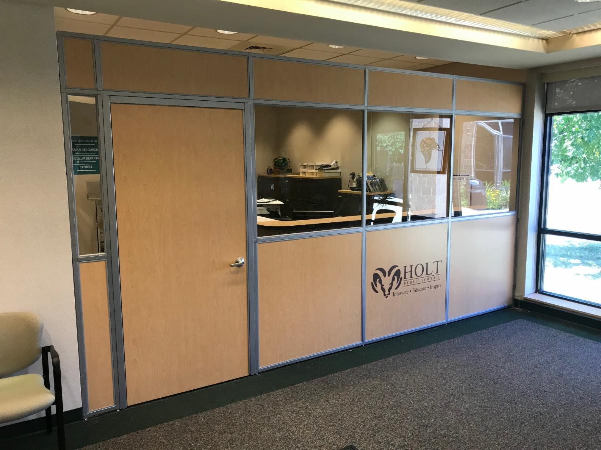 InteriorConcpts's tweet photo. Interior Concepts offers panel walls that fit a range of heights, widths, and layout arrangements. Shorter panels work well for reception areas with transaction counters while full height panels function well creating partitioned rooms and private offices with full height doors. https://t.co/WeBqPu7EIT