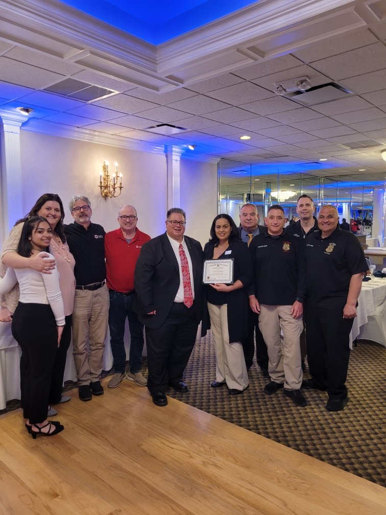 NanFranceschi's tweet photo. THANK YOU, Italian American Police Society of New Jersey- IAPSNJ, for the kind words and recognition โบ๏ธ Big thank you to the American Red Cross New Jersey Region and American Red Cross for everyone's support, leadership and mentorship!!! #NJredcross #iapsnj #AmericanRedCross https://t.co/FeZzG7bE3e