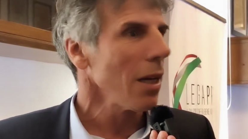 La_Sestina's tweet image. Nella sede del @Corriere si è tenuta la decima edizione del premio in ricordo del giornalista sportivo #RobertoStracca. Alla consegna anche #GianfrancoZola ex calciatore e vicepresidente della @LegaProOfficial ⚽️ @alemiglio97 lo ha intervistato per #LaSestina #calcio