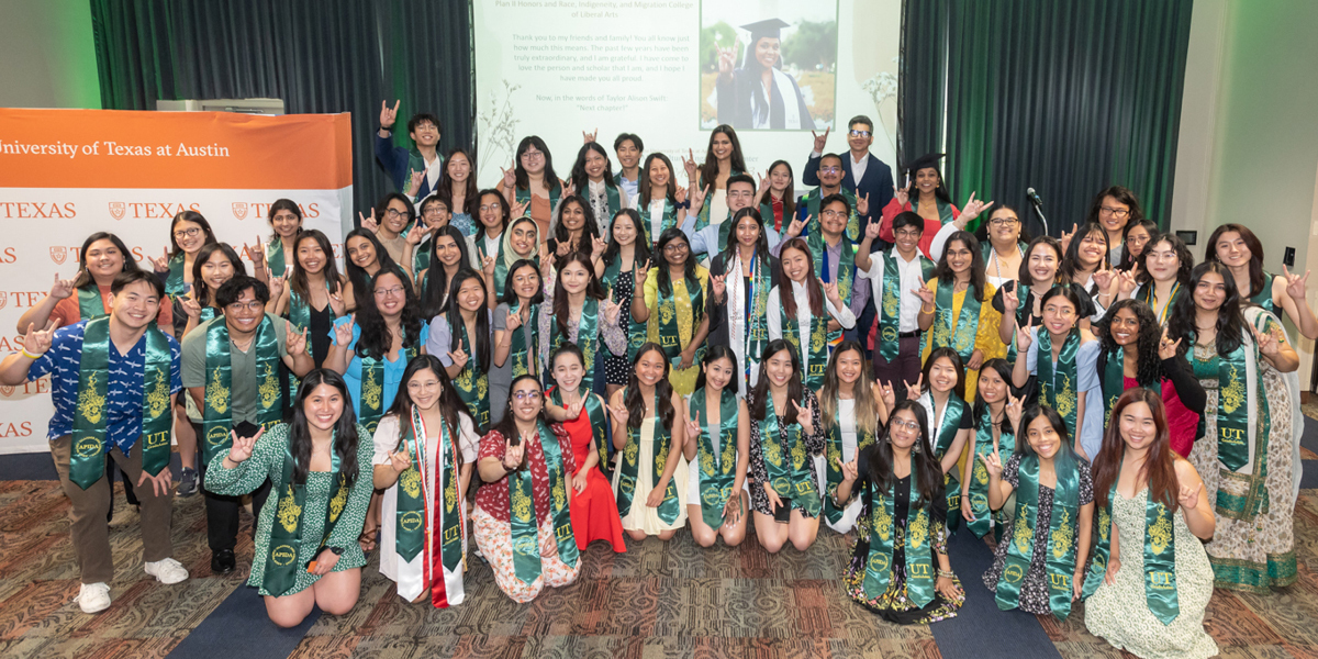 UT_DCCE's tweet photo. Shout out to the Asian Desi Pacific Islander American Collective student agency for hosting a beautiful GraduAsian event! Find more photos here: https://t.co/pbqKSVLmLt
#UTGrad23 @UTADPAC @UTMEC https://t.co/vz2Qu0nRy8