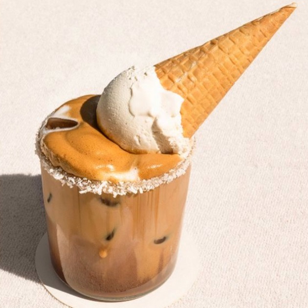 unpodiblu's tweet image. It's #EatWhatYouWantDay! What is your want-to-eat today? 😋
#whipped #coconut #mocha #latte #icecream
coyo.com/au/recipes/whi…