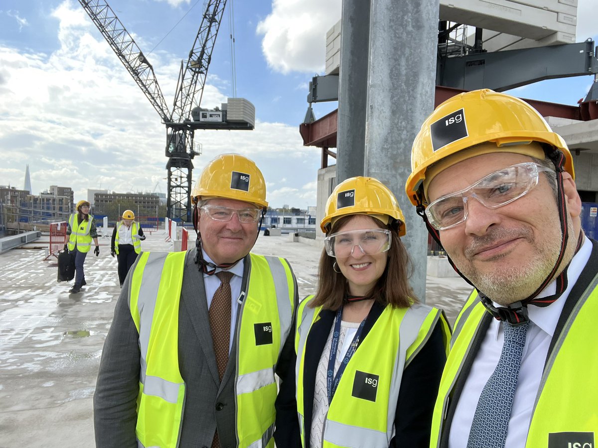 Momentous day welcomed partners to “topping out”- 12 yrs done 1 year left to create worlds best environment & translate science to therapies dementia & neurological diseases - for real impact- humbling & exciting- well done all! @uclh @UCLIoN @UCLBrainScience @The_MRC @uclnews