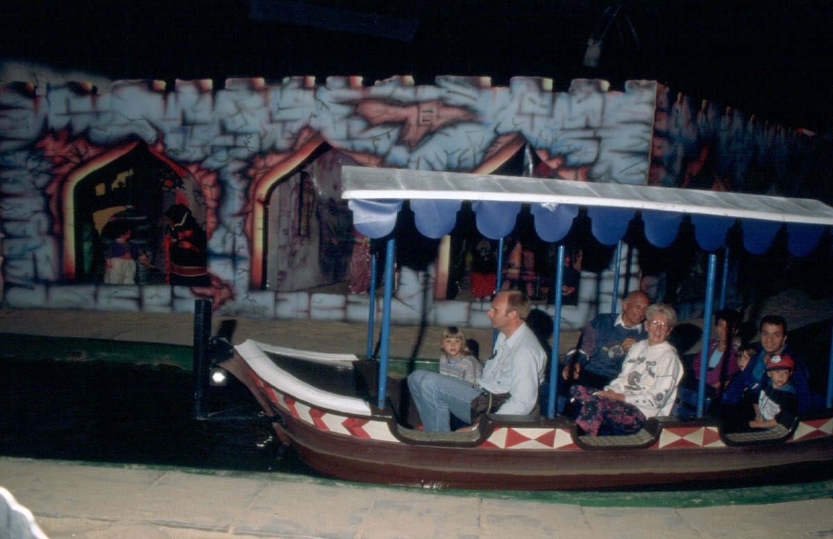 PWHPlace's tweet photo. #PWH40 Pleasurewood Hills has been home to some fantastic attractions over the years! https://t.co/HpLo6VJbZY
