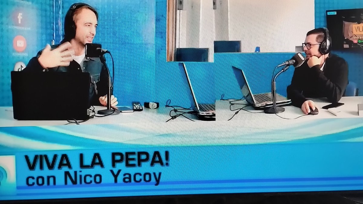 ChillaCalavera's tweet photo. Parece que @nicoyacoy arrancó con sed. 🍊
¡Opiná sobre el #Fantagate!
📱 11 3037-6895 (WA)
Hacete oír ☎️ 4325-1220
@vivalapepaok en @ecomedios1220 https://t.co/hYyf6atGO8