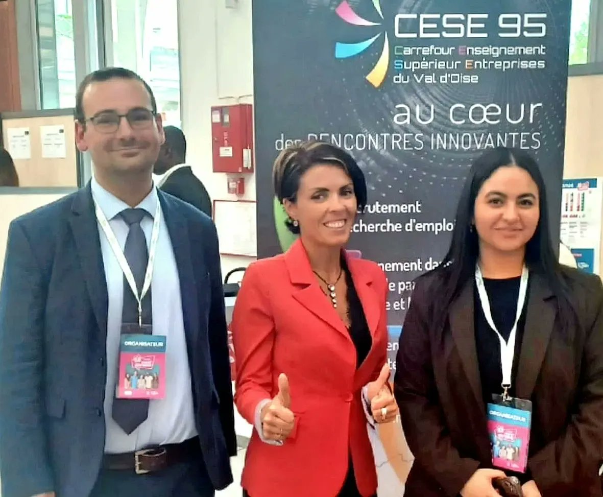CEEVO95's tweet photo. #valdoise / #iledefrance / #cese95 / #cergypontoise / #eragnysuroise / #Ceevo95 : 
Participation du CEEVO au Forum Recrut' alternance, organisé par le Carrefour Enseignement Supérieur Entreprises du Val d'Oise (CESE95), Cergy-Pontoise, et Eragny-sur-Oise -
https://t.co/q7sG6deJBI https://t.co/ZKTPzF8NZ4