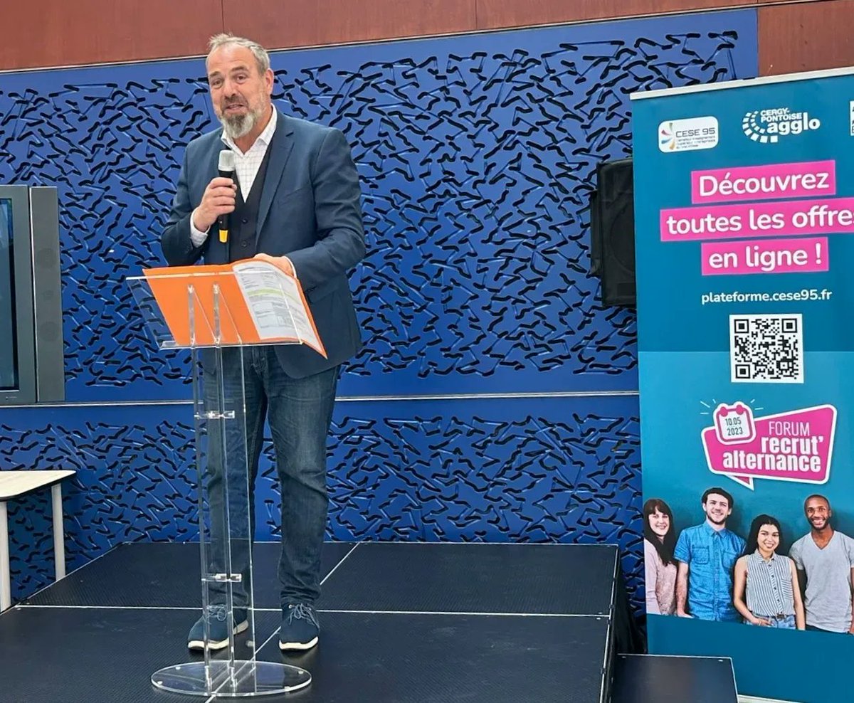 CEEVO95's tweet photo. #valdoise / #iledefrance / #cese95 / #cergypontoise / #eragnysuroise / #Ceevo95 : 
Participation du CEEVO au Forum Recrut' alternance, organisé par le Carrefour Enseignement Supérieur Entreprises du Val d'Oise (CESE95), Cergy-Pontoise, et Eragny-sur-Oise -
https://t.co/q7sG6deJBI https://t.co/ZKTPzF8NZ4