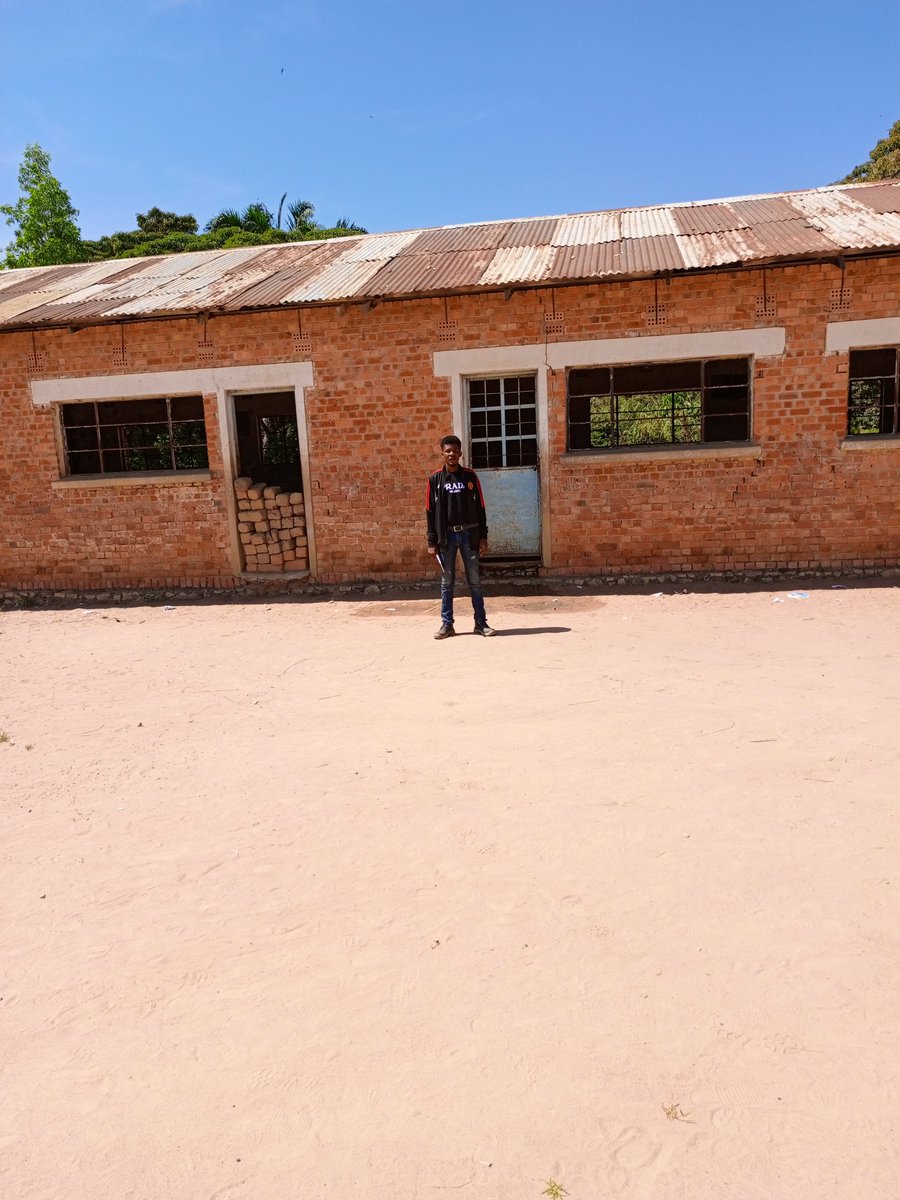 AlexandreMudia1's tweet photo. #AuServiceDeLaNation #MissionDeControle #SansRepos prêt pr ls travaux d réhabilitation de l'ep4 Amani ds le territoire d mutshatsha/Lualaba ds le cadre du @PDL145T_RDC qui est le plus grd projet de l'histoire de la #RDC depuis l'indépendance dont le maître d'ouvrage est congolais https://t.co/EkdKFZmDsr