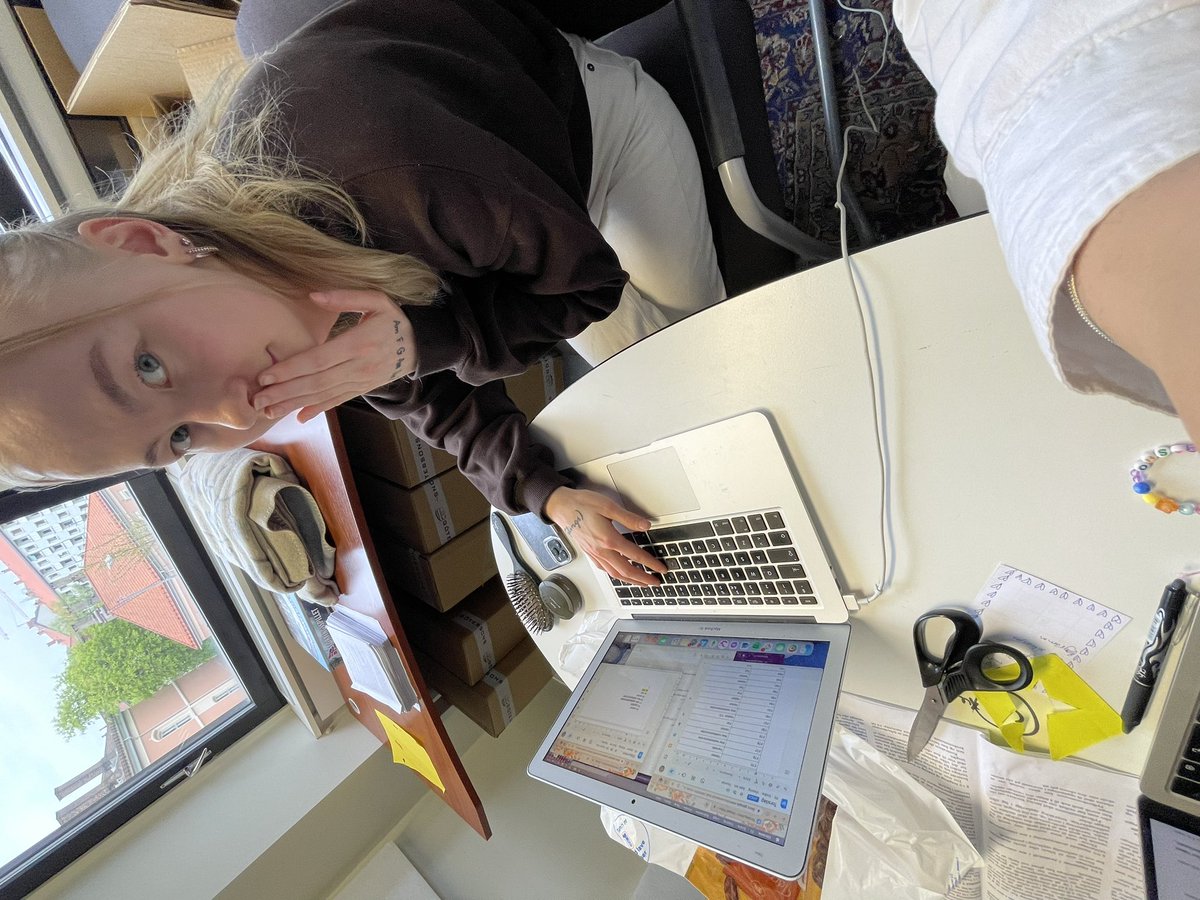 Pov: protokollførerne finner feil i referatet <a href="/virefererer/">Referentene 2.0: Lockout Edition</a>