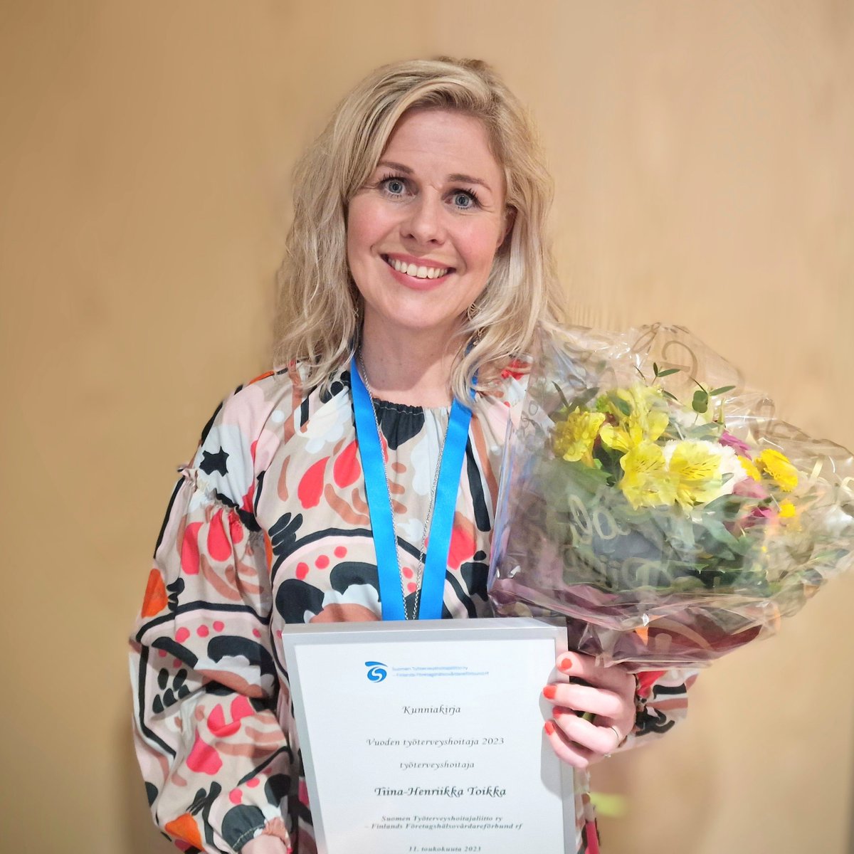 Vuoden Työterveyshoitaja 2023 on @Pihlajalinna'ssa työkykyvalmentajana työskentelevä Tiina-Henriikka Toikka. Lämpimät onnittelut💐 #työterveyshoitajat #työterveys #työkyky #työkykyvalmentaja tyoterveyshoitajat.fi/vuoden-tyoterv…