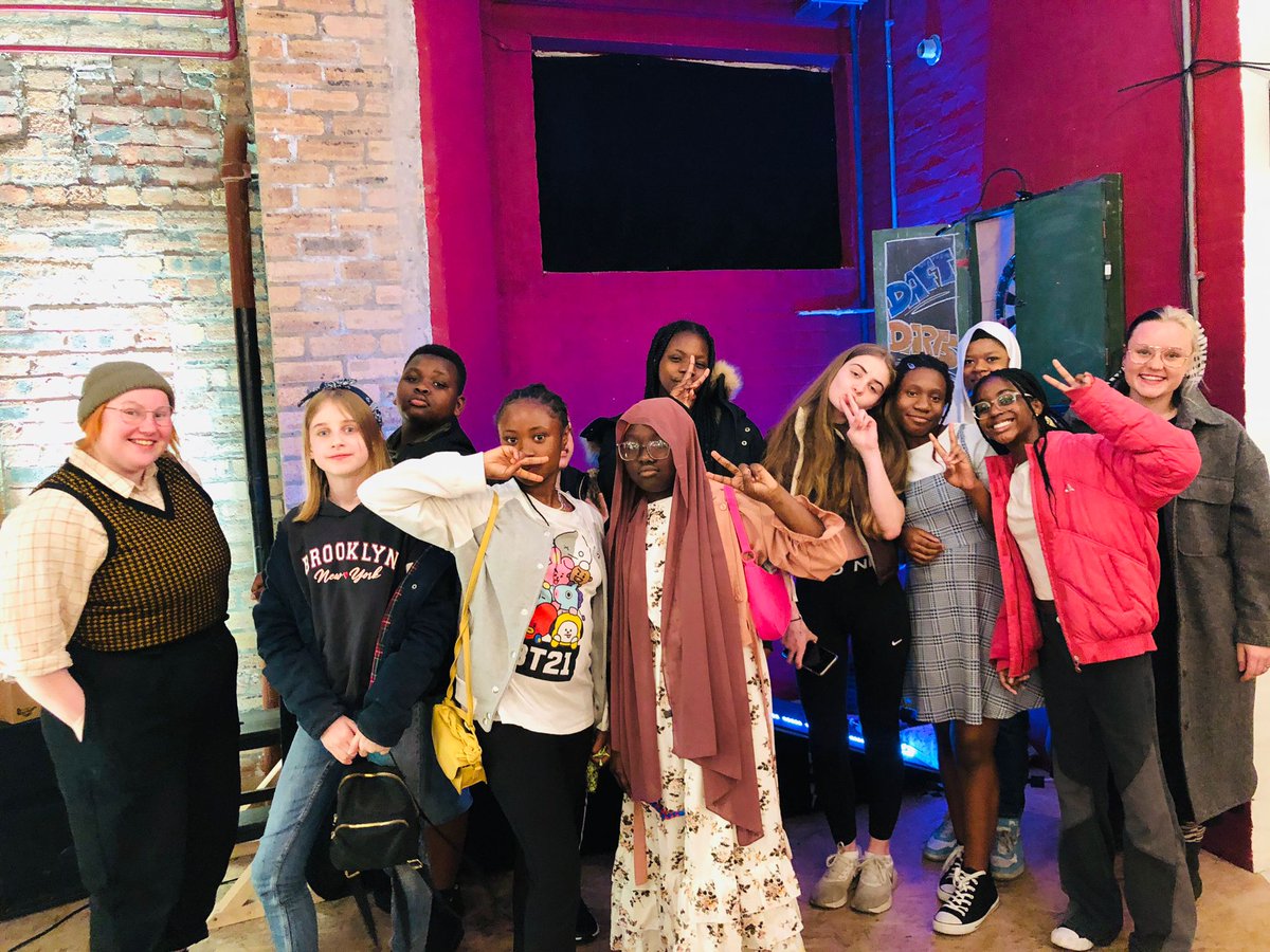 unfoldingtheatr's tweet photo. Our #EastEndStoryMakers enjoyed last night's fantastic 'Go and See' at @Alphabetti.
We took part in a fab #SoapboxRacer making workshop and then saw the performance - which we all loved!
Read more about our programme: https://t.co/iMs0sO5pIh https://t.co/yRQ1POgXar