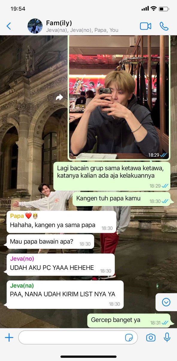 Fam(ily) 
"liburan"

; Jaehyun and Jeno Jaemin few tweet au
by chizelilac