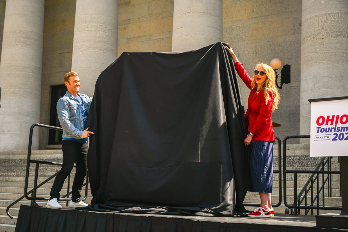 SenecaCounty's tweet photo. We joined more than 120 tourism partners from across the state for #OhioTourismDay! Yesterday brought an exciting announcement for the whole state as @OhioDevelopment Director @LydiaMihalik and @CameronFontana unveiled the new state branding, @OHHeartofitAll. #OhioTheHeartofitAll https://t.co/d3lTbYUTjU