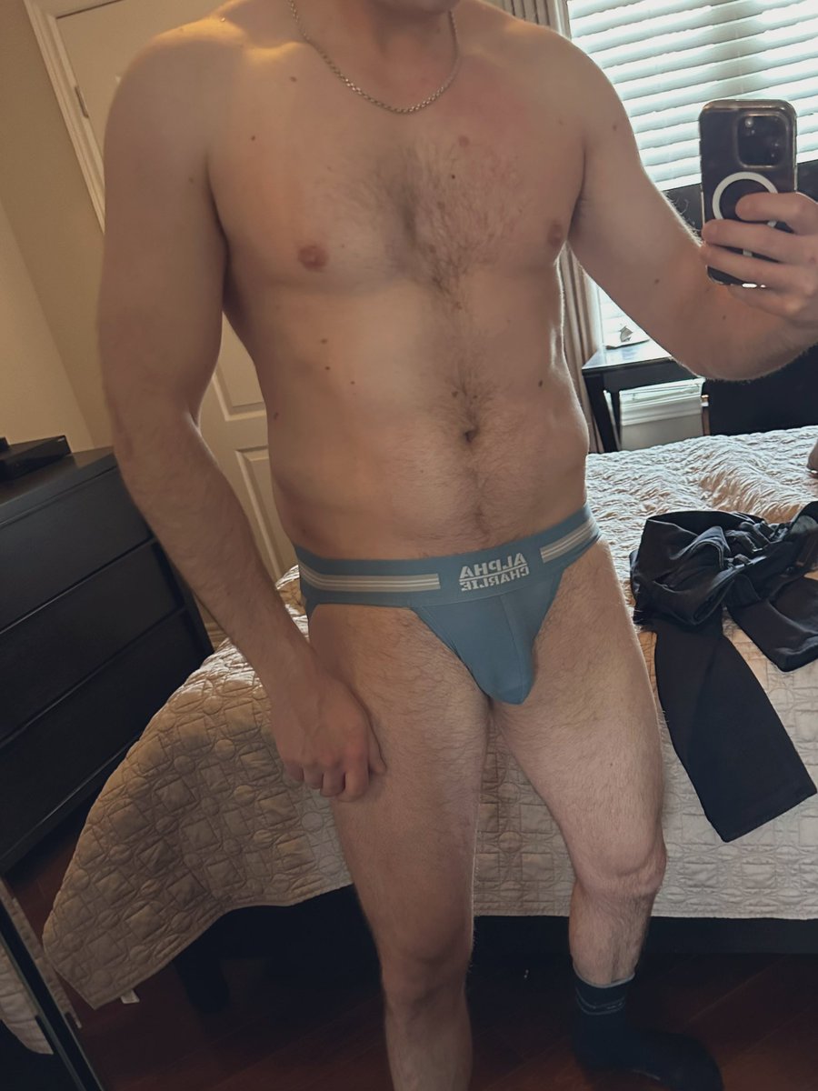 rjstrong_85's tweet photo. Undies for the dayπ Happy #jockstrapthursday π https://t.co/Aafx2B16Gw