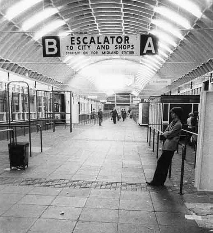 AlastairWright's tweet photo. Pond Street, Sheffield 1979 https://t.co/2NVkl3tUq8