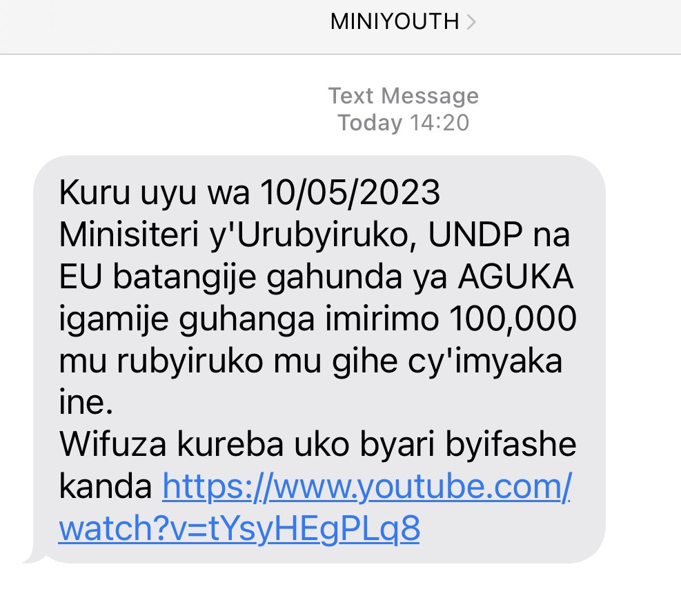 Troll_in_Rwanda's tweet photo. None se mwebwe #Miniyouth yabahaye bundles zo kureba iyi YouTube cg turirya twimare?😂😂😅😂 https://t.co/YjOwDtnQ9w