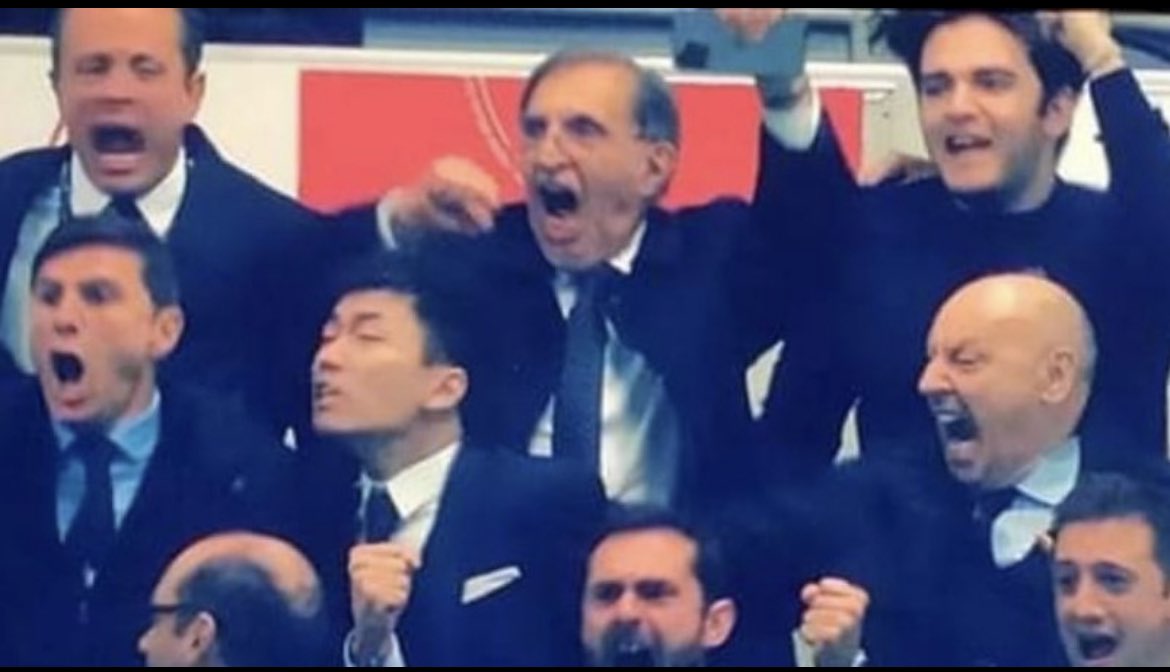 premudy's tweet photo. Date un titolo a questa foto
#MilanvsInter https://t.co/15c8evPngJ