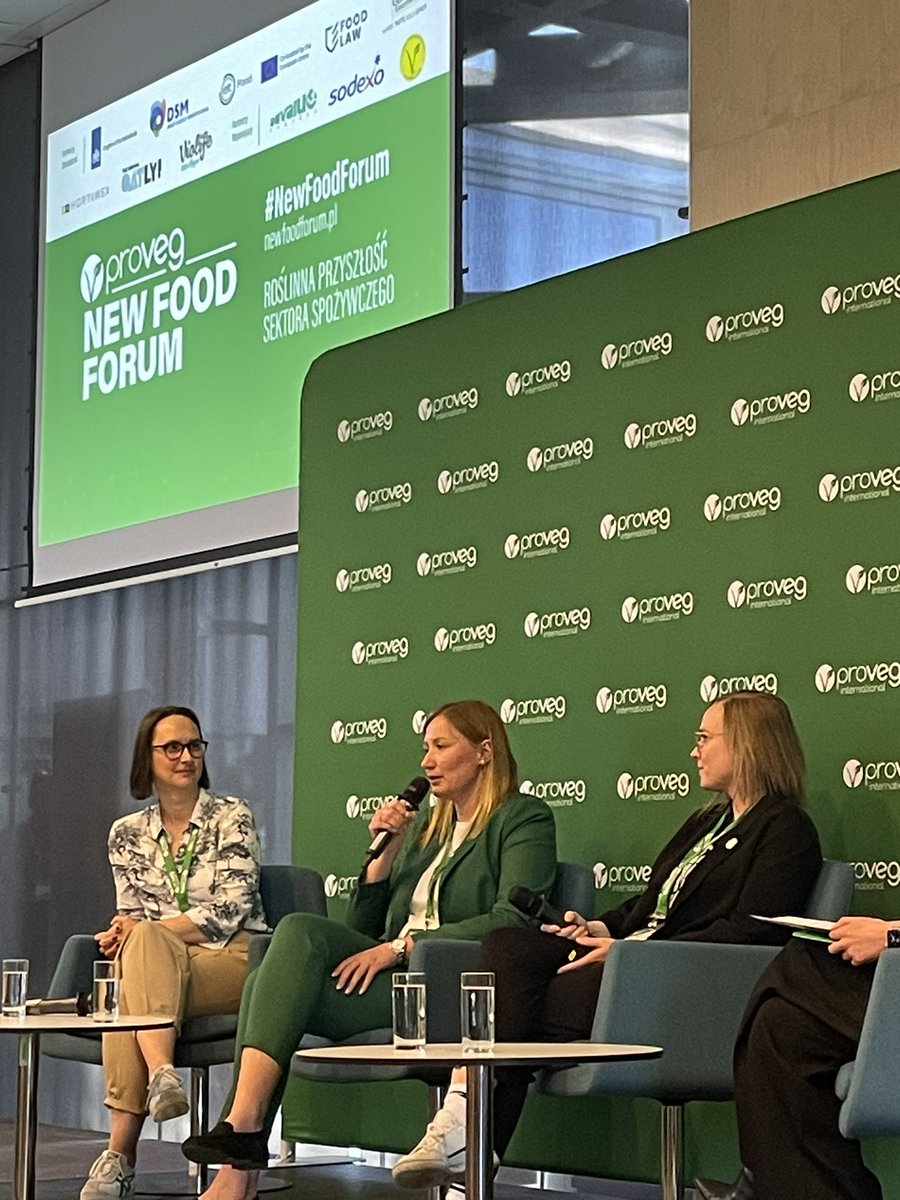 ProVeg_PL's tweet photo. Aleksandra Środa, Garden Gourmet: Naprawdę wierzę, że jeżeli mięsożerca spróbuje smacznego roślinnego zamiennika mięsa, nie tylko będzie pozytywnie zaskoczony, ale jest bardzo prawdopodobne, że włączy je do swojej diety. #newfoodforum https://t.co/vGyEqNE0yQ