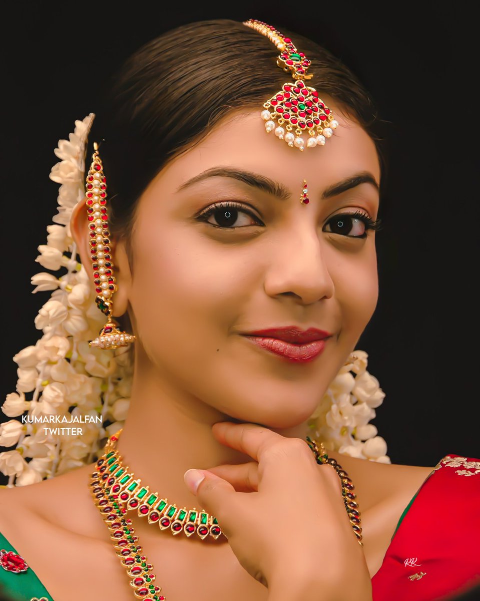 • Gorgeousss!♥️
<a href="/MsKajalAggarwal/">Kajal Aggarwal</a> #KajalAggarwal