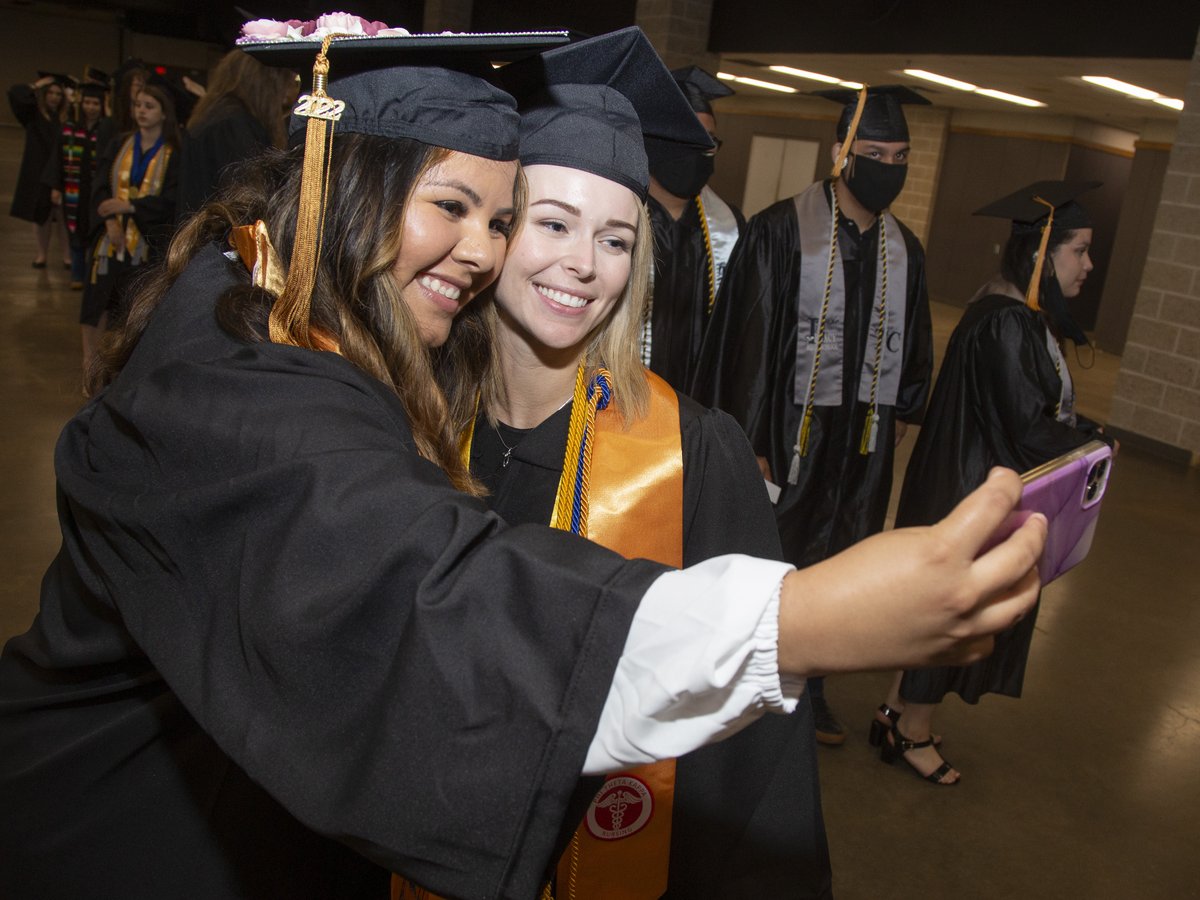 LET'S CELEBRATE! Commencement is at 10 a.m. Saturday, May 13, at the Bell County Expo Center. We're so excited to celebrate the accomplishments and successes of all of our graduates. Learn more about the ceremonies: templejc.edu/home/current-s…