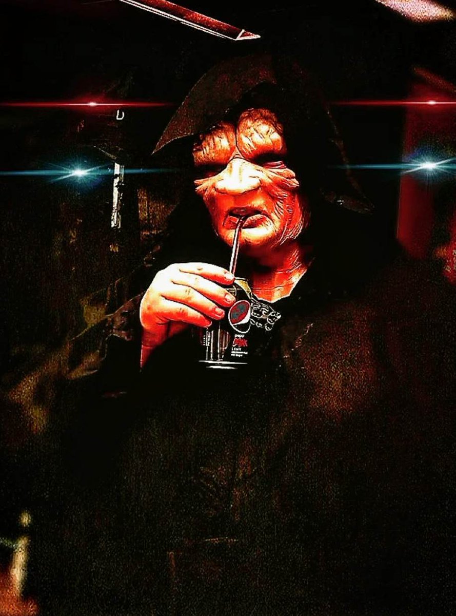 IrelandsSloth's tweet photo. So I have a few Cosplay friends who decided to collect money for Charity on Saturday while doing Revenge of the Sixth 🤔😜😂

It ended up with a fake @PepsiMaxUK advert being made from one of our photos...

Check them out..... https://t.co/YL40mAwuB4