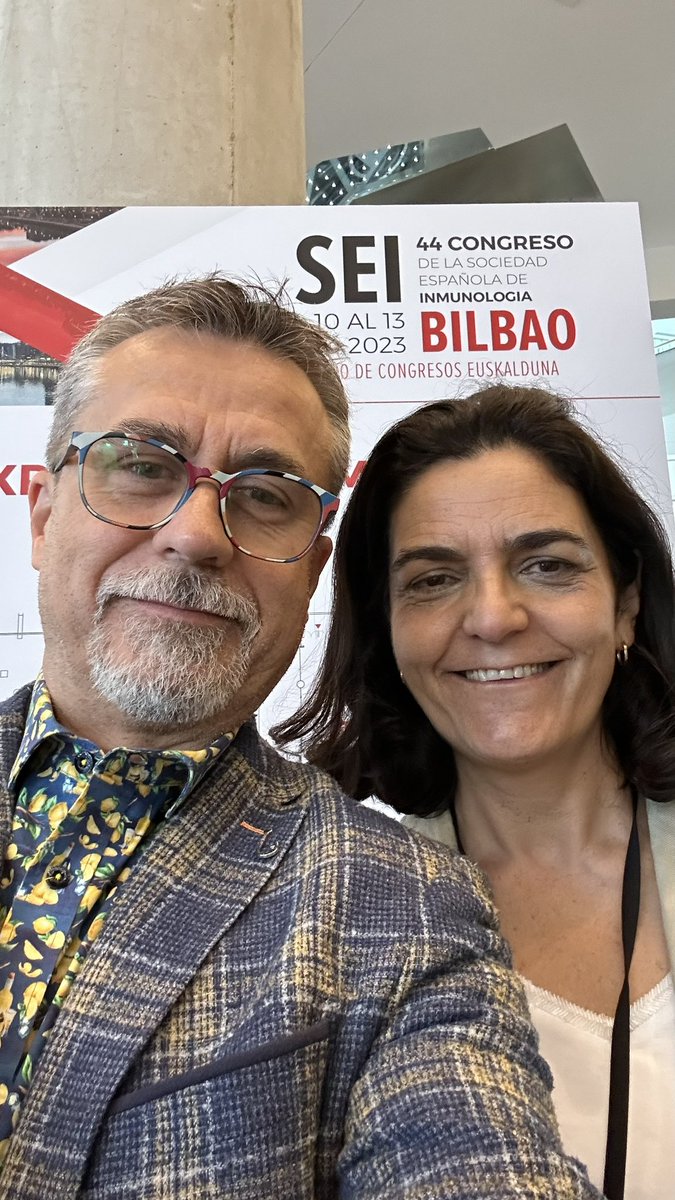 alfredocorell's tweet photo. La @SEinmunologia está en su congreso en Bilbo. La #inmunología más despierta y necesaria que nunca y los inmunólogos con las ideas más claras. @SilviaSchzRamon @manuelmuro5 y yo competimos por la presidencia. Pero nos entendemos perfectamente y tenemos objetivos comunes. Gracias https://t.co/Q6mmXwFd4k