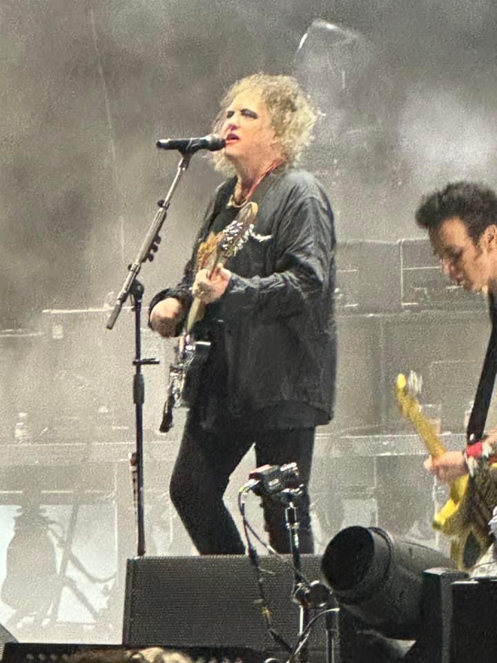 jkl381's tweet photo. @RobertSmith @thecure  Great show last night in New Orleans. https://t.co/7W1im16H9v