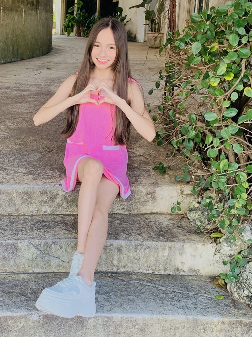 Twitterのコスプレ画像17