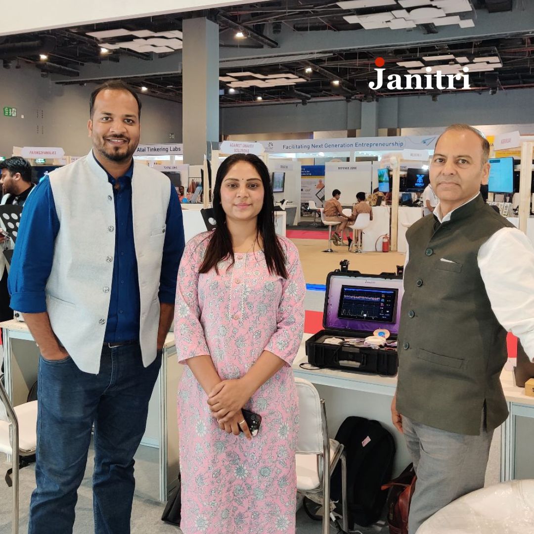 We had the privilege of presenting advanced innovations in maternal healthcare during National Technology Day at New Delhi. We're committed to investing in technology &amp; innovation to improve maternal healthcare. <a href="/arun_janitri/">Arun Agarwal</a> <a href="/narendramodi/">Narendra Modi</a> 
#NationalTechnologyDay #Innovation