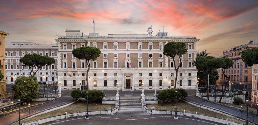 Viminale's tweet photo. “Complimenti e auguri di buon lavoro al prefetto Lamberto Giannini per la nomina a prefetto di Roma e al prefetto Vittorio Pisani per quella a Capo della Polizia - Direttore generale della pubblica sicurezza. Sono convinto che, grazie alla loro professionalità ed esperienza, sapranno svolgere al meglio i nuovi prestigiosi incarichi al servizio delle Istituzioni e dei nostri cittadini”, ha dichiarato il ministro dell’Interno, Matteo Piantedosi, al termine del Consiglio dei ministri.

“Sono certo, conoscendo le straordinarie qualità di entrambi, che la loro nomina contribuirà a rafforzare l'azione dello Stato sul versante della tutela dei diritti e della legalità. Sarò al loro fianco nel lavoro impegnativo a cui sono chiamati in questo delicato frangente, e rivolgerò particolare attenzione alle sfide che attendono la Capitale dove io stesso, dopo la mia esperienza di Capo di gabinetto del Viminale, ho svolto le funzioni di prefetto prima di assumere l'attuale incarico”.
#11maggio #Roma 

➡️https://t.co/HTE4B7asm5