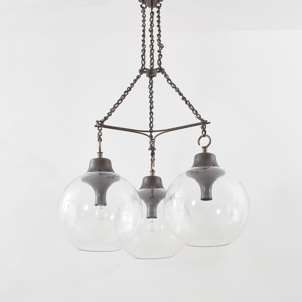 The holy trinity 

Dominioni LS10 light
Azucena, Italy, 1967
(Available)

Luigi Caccia Dominioni, one of the world’s oldest practicing architects until he died in 2016 aged 103, was according to Pin Up magazine – “the architect’s architect”. Visible in e… instagr.am/p/CsGhB8BPuML/