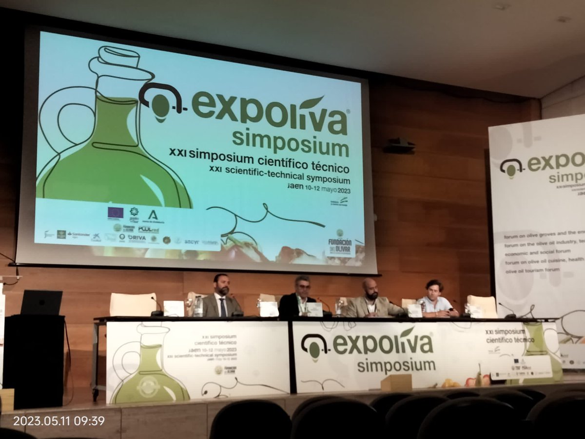 JavierjHidalgoM's tweet photo. Contento por mi participación en el Foro de Olivar y Medio Ambiente de @ExpolivaOficial como moderador de un mesa redonda sobre nuevas plantaciones con @TodolivoOficial , @BalamAgri y @Agromillora_  representando a @IfapaJunta @IfapaOlivar https://t.co/jqP6OommGm