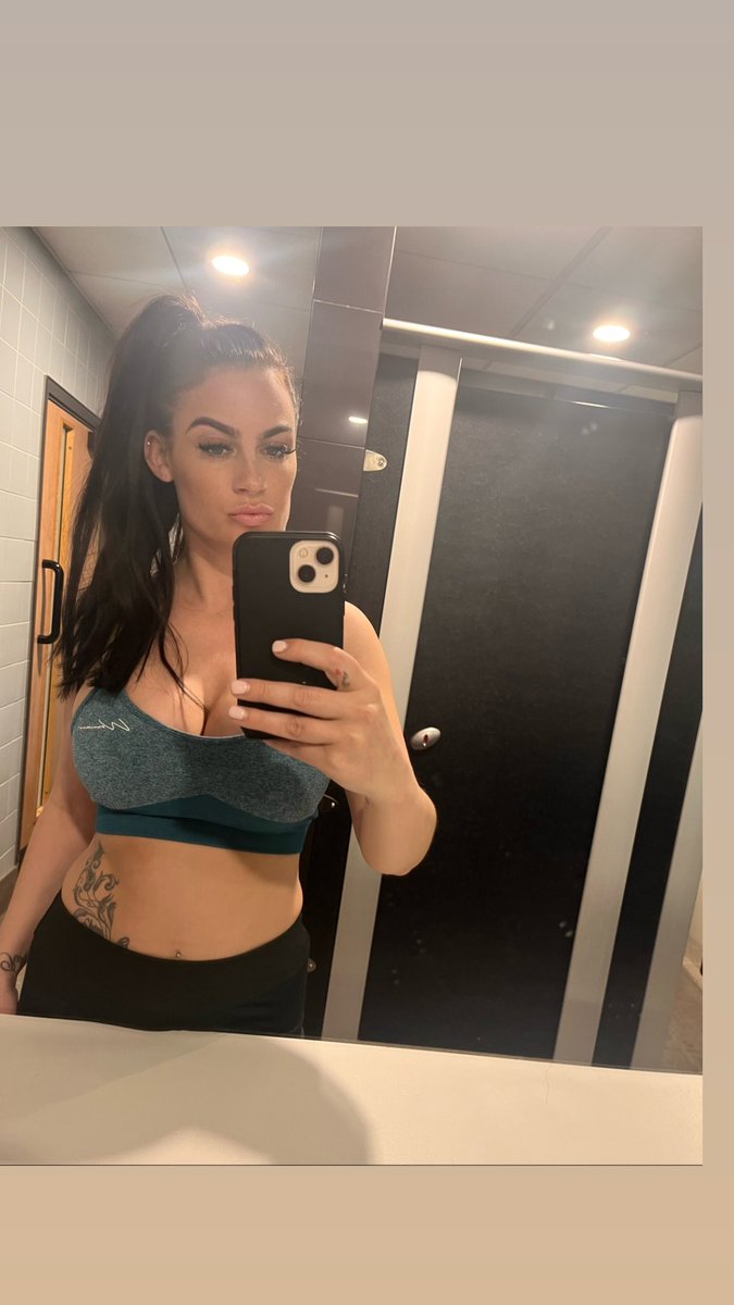 lottiexo18's tweet photo. Gym time- Happy place 

Follow, fave and RT me 😜follow back 

#onlyfansgirl #onlyfans #webcamgirl #onlyfansbabe 
#keepingitclassy https://t.co/OJXOgzFU6h