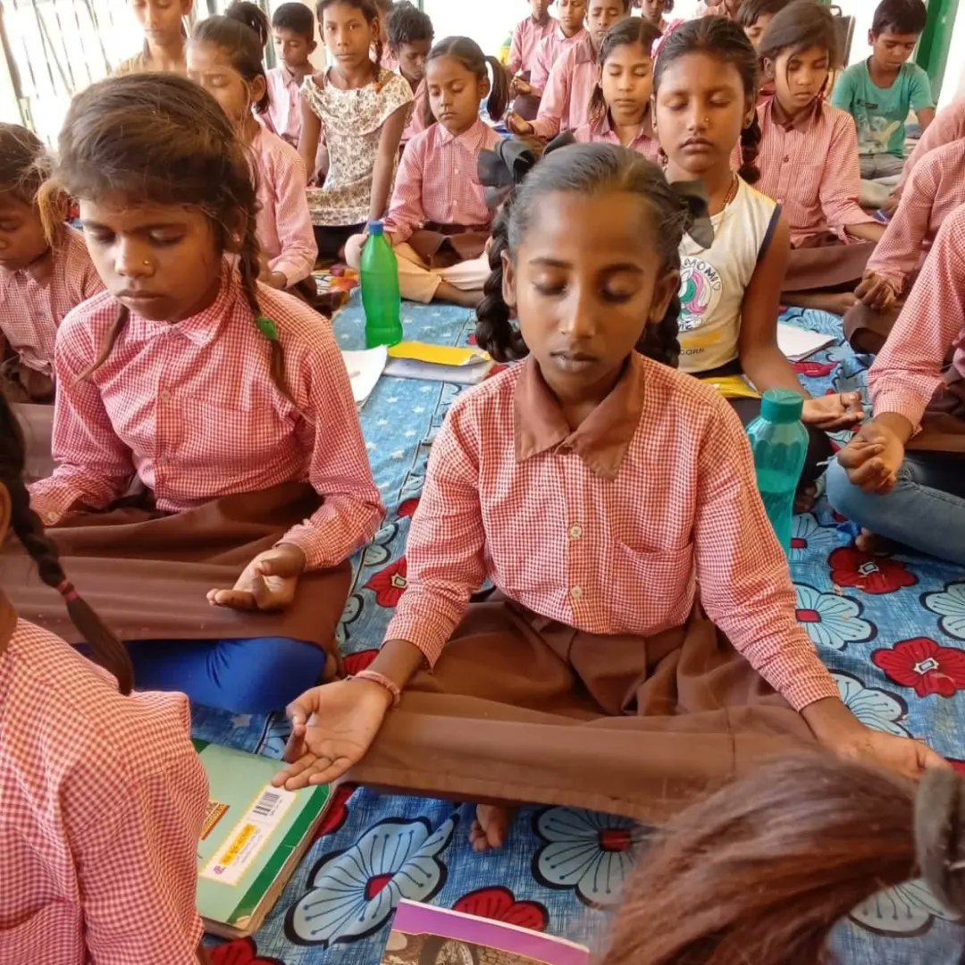 #meditation #Yoga2023🔥#Yogakids #Rasra#Ballia#Uttarpradesh#India🇮🇳#Primary schools #Nipunbharat#Creative education #Co-curricular Activities #Yogaforstudents🔥