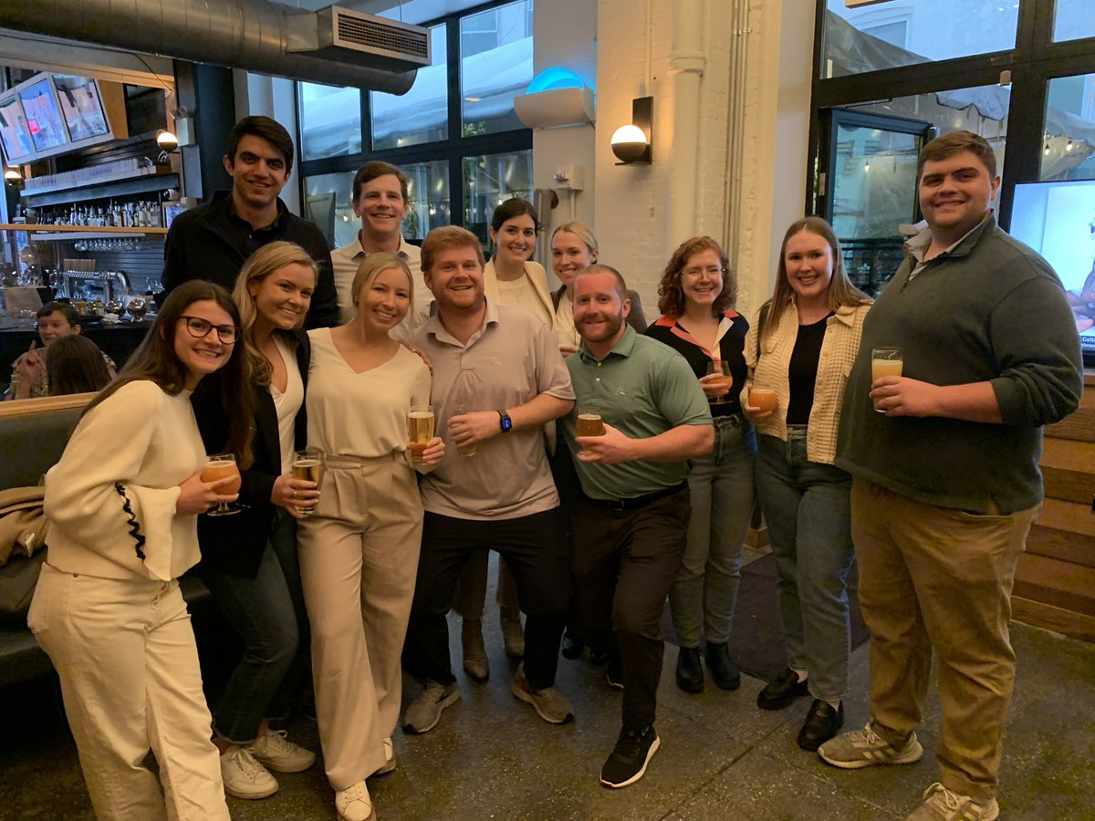 DurhamAcademyAl's tweet photo. It was so great seeing some of our 2012-18 alumni a few weeks ago in NYC! While we reminisced about their time at DA, it was great to hear what they’re up to today. Stay tuned for event dates in Charlotte, NC and the Triangle. #DurhamAcademy #DAalumni https://t.co/N51bf25Ij5