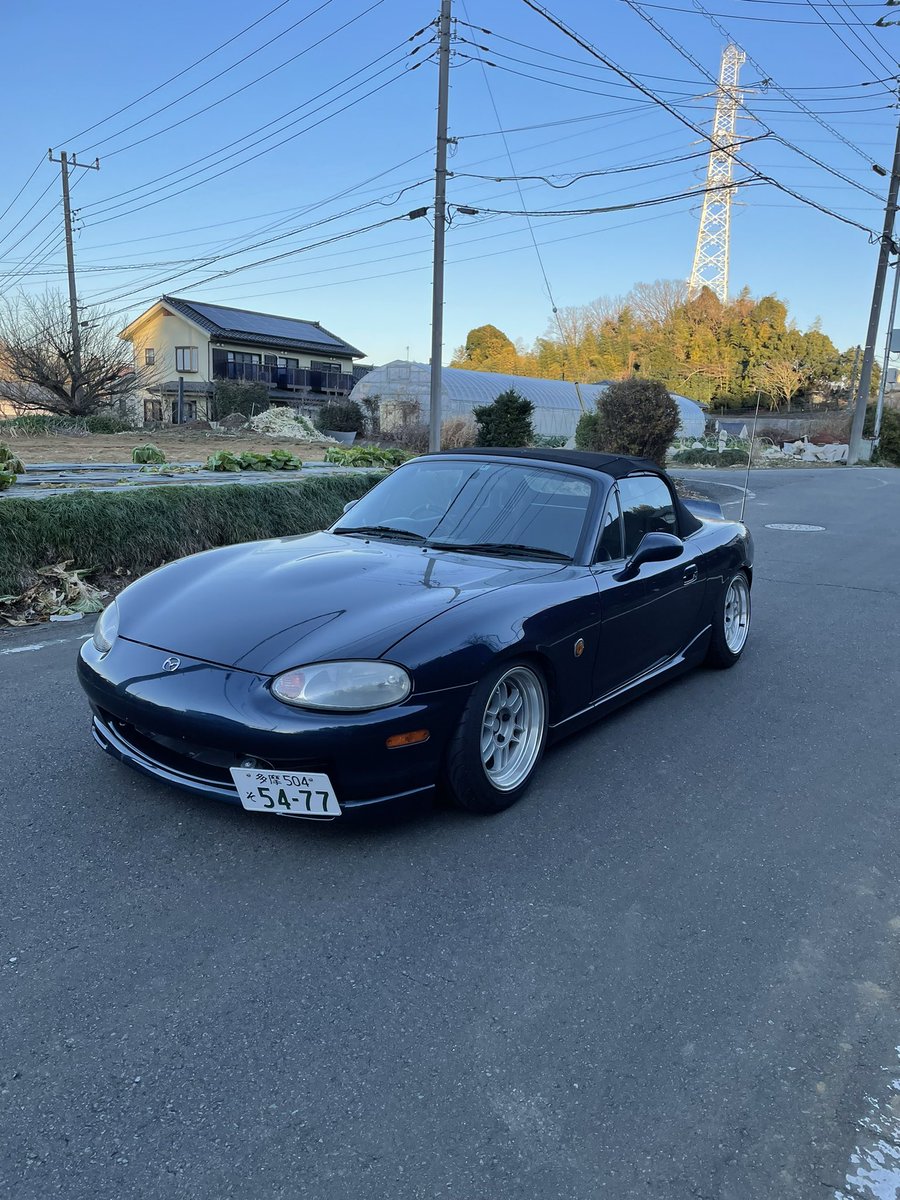 kentarosupeking's tweet photo. nbロードスター売ります。
6mt
126000km
ボディかなり綺麗です。
四点式ロールゲージ
スパルコセミバケ
中間、ストレート、リアピース平井自動車ストレートマフラー
減衰調整コントローラー付き車高調

今なら込み込み70万！！
#車売ります
#ロードスター https://t.co/LFBY3mu9Vf