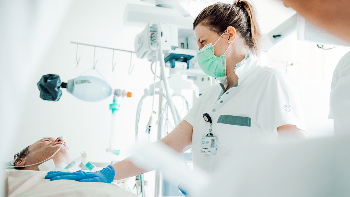 Für die stationären #Patientinnen und #Patienten wurden im SPZ im vergangenen Jahr 62'106 #Pflegetage geleistet – so viele wie noch nie in der 32-jährigen Geschichte des SPZ.

➡️Weitere Infos findest du im Jahresbericht 2022: report.paraplegie.ch/2022/de