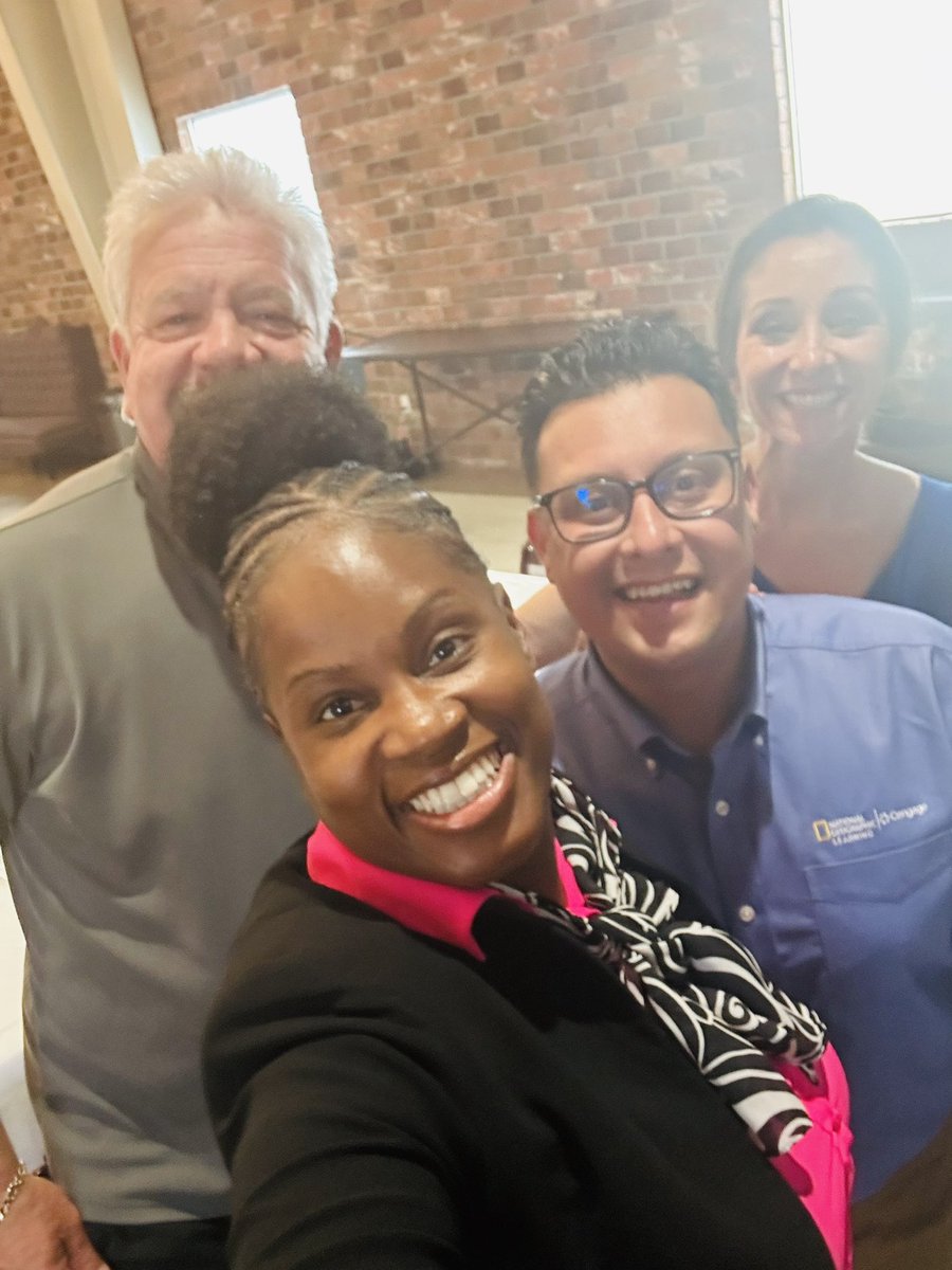 DrIndiaMath's tweet photo. So grateful for the wonderful discussions we had with CA leaders on equitable math practices in the classroom! Thank you National Geographic Learning and Big Ideas Learning for this grand opportunity! #equity #math #drindiawhite #california #students #bigideasmath #exploreinside https://t.co/uefJ9jAYwM