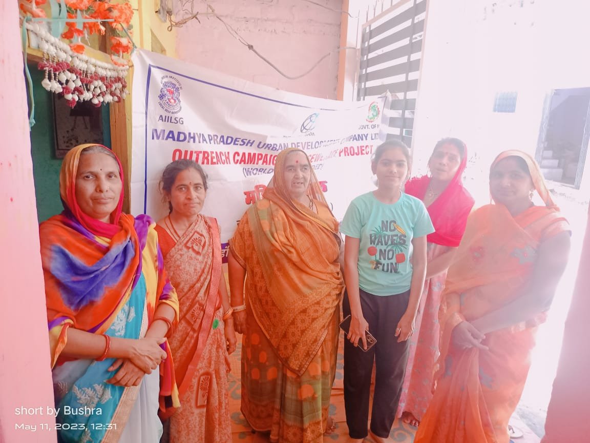 MpudcB's tweet photo. . @AiilsgB  के प्रतिनिधियों के सहयोग सीवरेज कनेक्शन अभियान जारी https://t.co/BWESsOU6xy