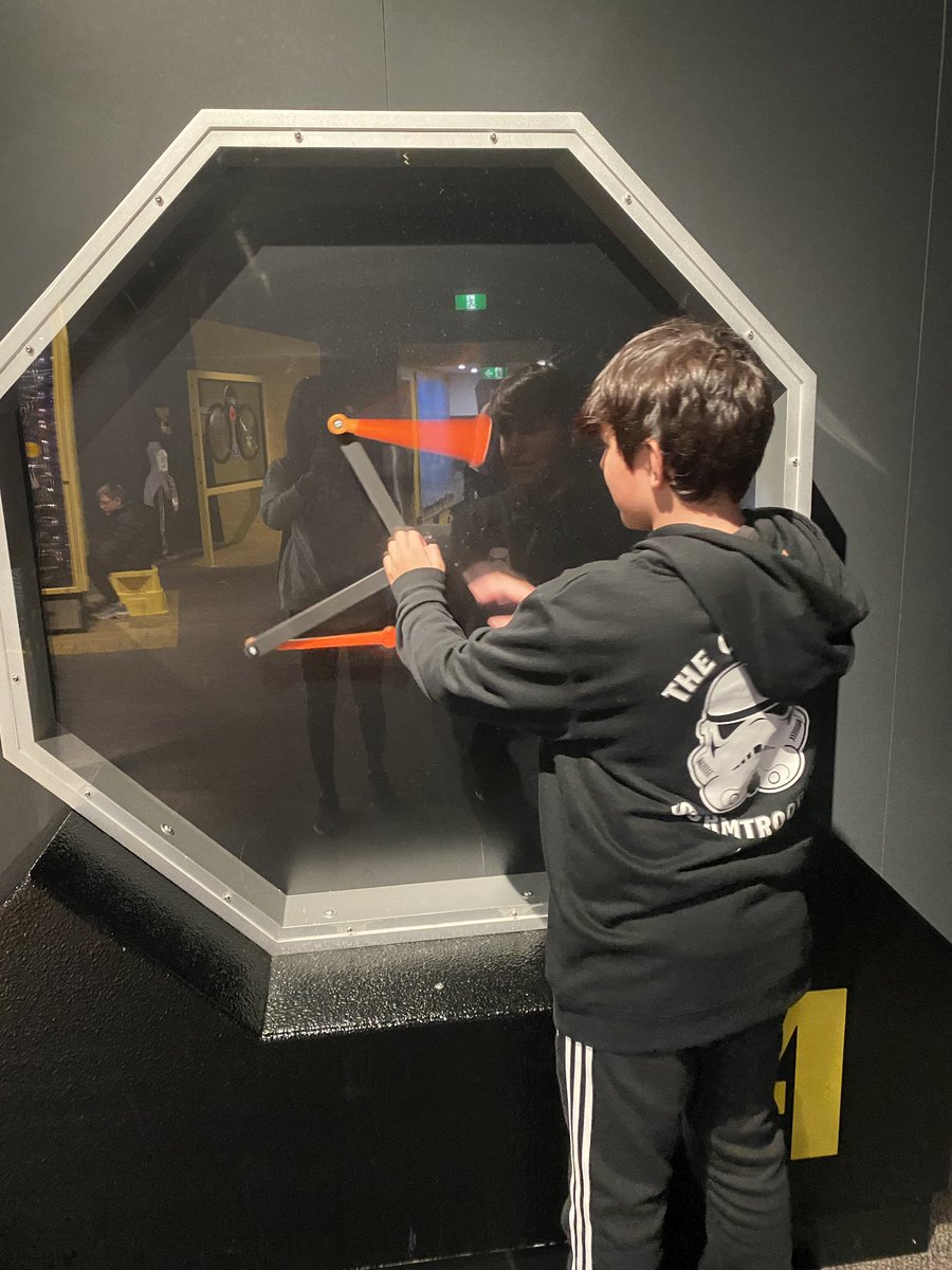 StDomsCE's tweet photo. Questacon fun https://t.co/gJidbAGV9V